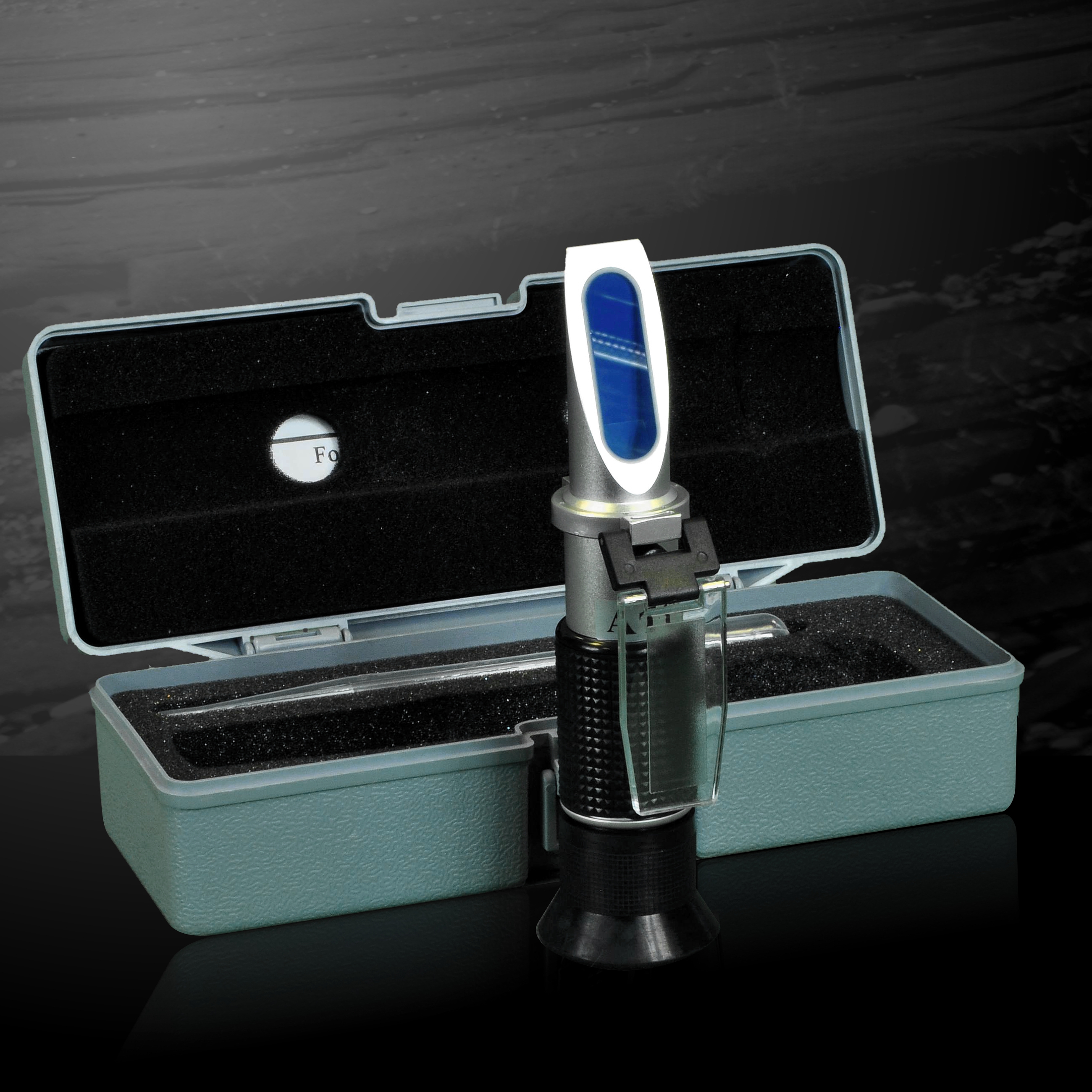 Refractometer